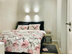 LIRRA LUXE Modern & Cozy in the Downtown, БЕЛЫЙ КАРТОН